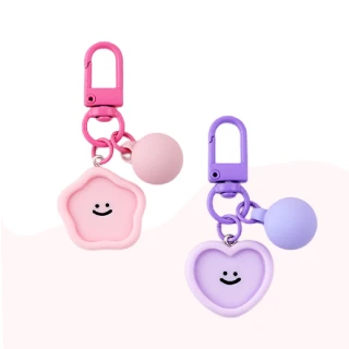 【愛心花朵】韓系糖果色笑臉吊飾2入-粉/紫(airpods 掛飾 鑰匙扣 鑰匙圈 禮物 掛扣 配件)