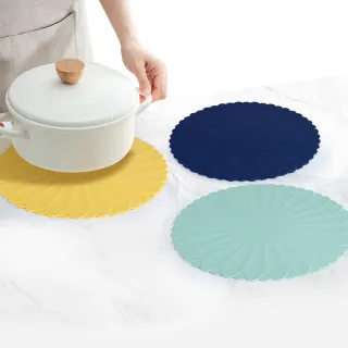 【Quasi】30cm大尺寸立體花朵紋矽膠耐熱鍋墊