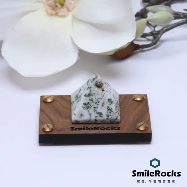 【SmileRocks 石麥】水草瑪瑙金字塔 No.080800712(附SmilePad 6X9底板)