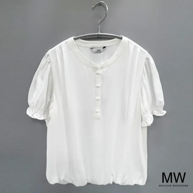 【MAGIQUE WARDROBE】半開襟雪紡珍珠排釦澎袖上衣(2色)