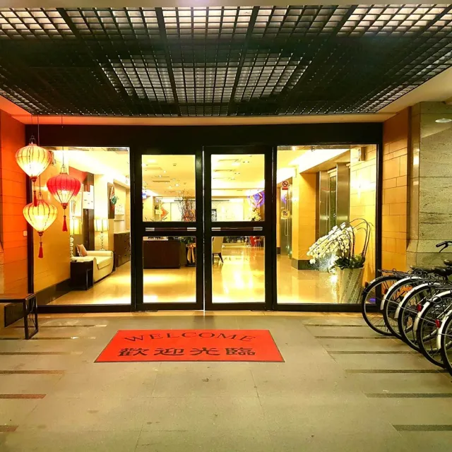 【花蓮-非凡假期大飯店】雙人房一泊一食住宿券(免費租借腳踏車)