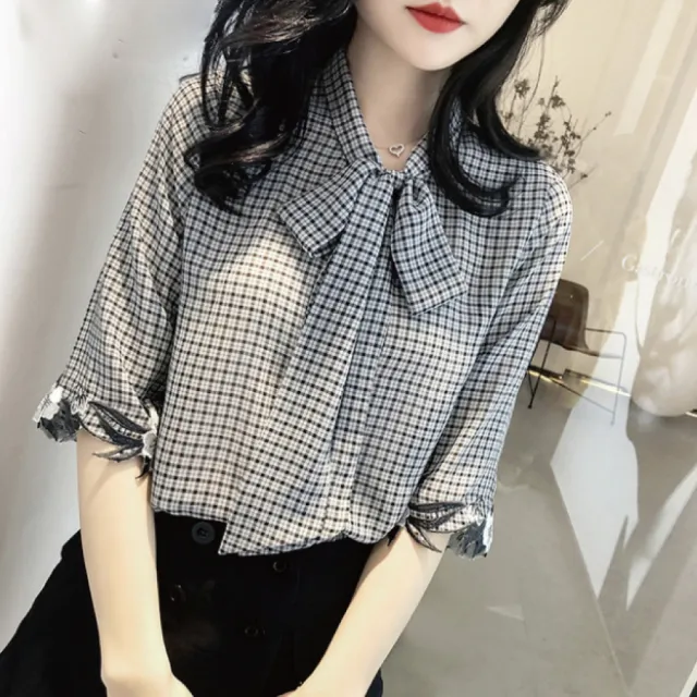 【Alishia】英倫格紋刺繡蝴蝶結五分袖襯衫 S-2XL(現+預 黑色)