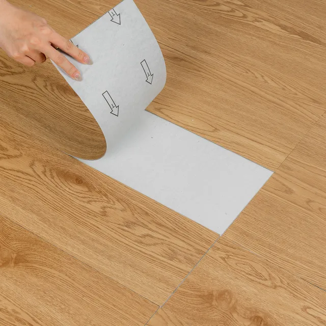 【樂嫚妮】40片入/約1.7坪 仿木紋PVC自黏式DIY塑膠地板貼 仿木地板