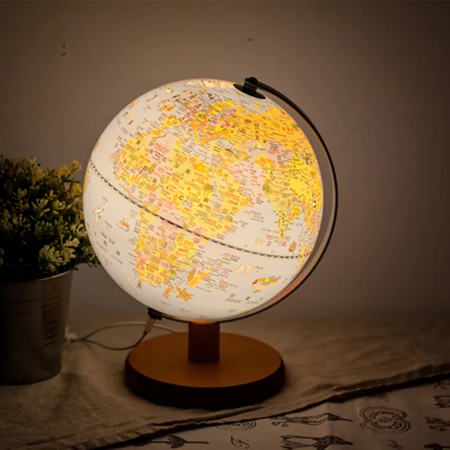 【WUZ 屋子】SkyGlobe 10吋可愛插圖木質底座地球儀(附燈/繁體中文)