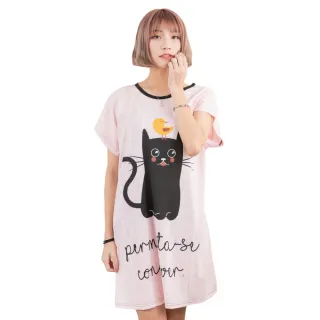 【Young Curves】牛奶絲質短袖連身睡衣(C01-100718黑貓與小雞)