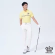 【KING GOLF】速達-網路獨賣款-英文字體刺繡徽章造型POLO衫/高爾夫球衫(黃色)