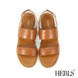 【HERLS】涼鞋-油蠟牛皮簡約雙寬帶露趾平底涼鞋(棕色)