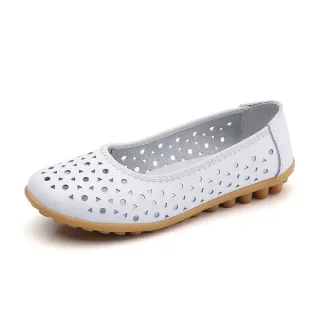 【LOVE FOOT 樂芙】真皮娃娃鞋 懶人豆豆鞋/真皮幾何縷空圈圈小圓頭舒適軟底豆豆鞋(白)