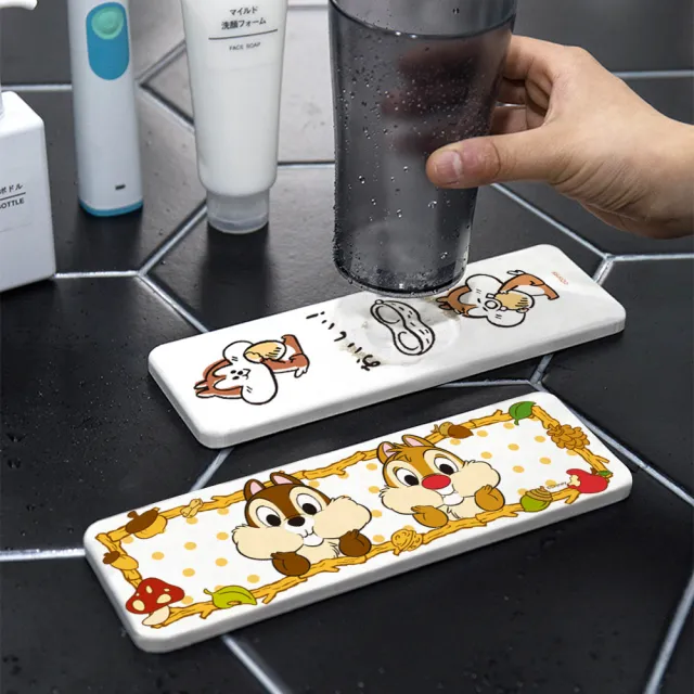 【Disney 迪士尼】迪士尼Disney 奇奇蒂蒂 硬式珪藻土 洗漱墊 漱口杯架 硅藻土(尺寸:24X8X0.9CM)
