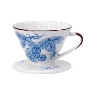 【Tiamo】V01日式手繪陶瓷咖啡濾器-藍染葡萄(HG5548D)