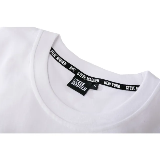 【STEVE MADDEN】純棉品牌微笑刺繡LOGO T-Shirt 短袖上衣(白色)