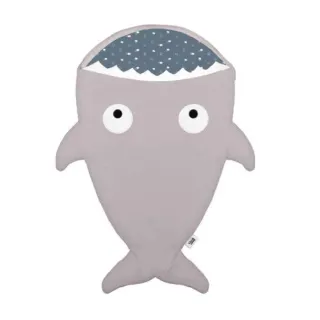 【BabyBites 鯊魚咬一口】西班牙設計-純棉嬰幼兒多功能睡袋-卡其灰 藍底(標準版)