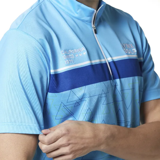 【Lynx Golf】男款吸汗速乾Lynx電繡半身三角印花短袖立領POLO衫/高爾夫球衫(淺藍色)