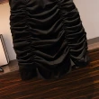 【KVOLL】現貨-玩美衣櫃時尚黑圓領褶皺顯瘦連衣裙L-4XL