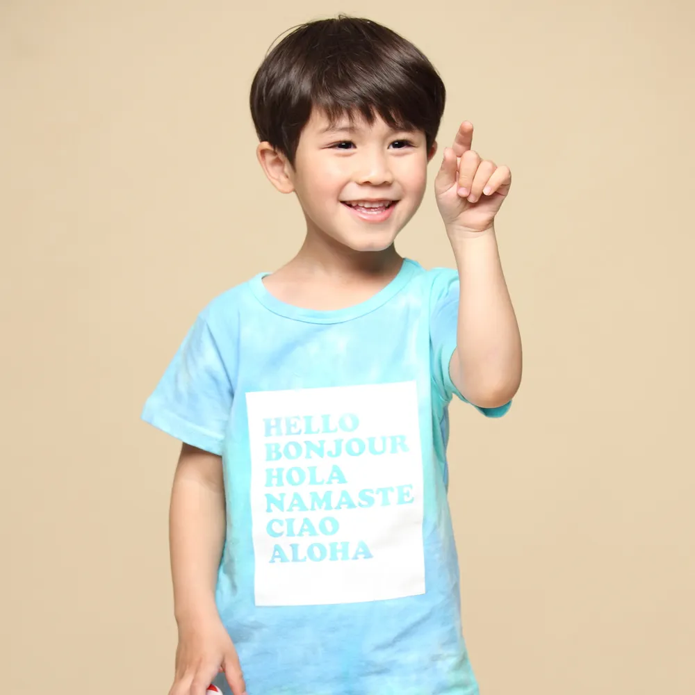 【Azio Kids 美國派】男童 上衣 字母印花滿版渲染短袖上衣T恤(藍)