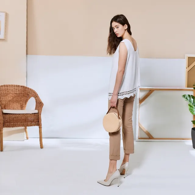 【ICHE 衣哲】Cop.Copine 法國原裝進口不規則雕3D花拼接造型上衣