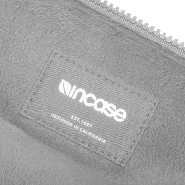 【Incase】Compact Sleeve with Woolenex 16吋 筆電保護內袋 / 防震包(櫻花粉)