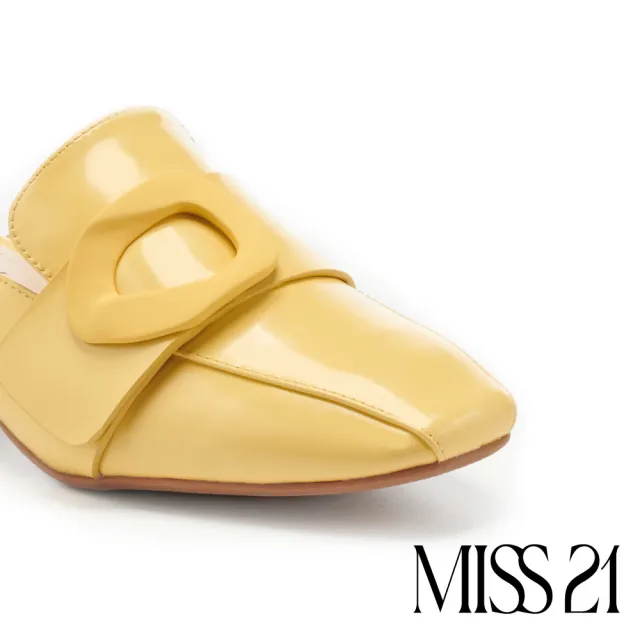 【MISS 21】個性環釦漆皮方頭高跟穆勒拖鞋(黃)