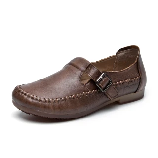 【Vecchio】真皮頭層牛皮復古手工縫線皮帶釦飾造型軟底舒適休閒鞋(棕)