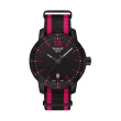 【TISSOT 天梭】QUICKSTER NATO 運動手錶-黑x桃紅/40mm 送行動電源 畢業禮物(T0954103705701)