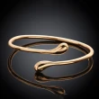 【Aphrodite 愛芙晶鑽】簡約流線水滴造型手環(黃金色)