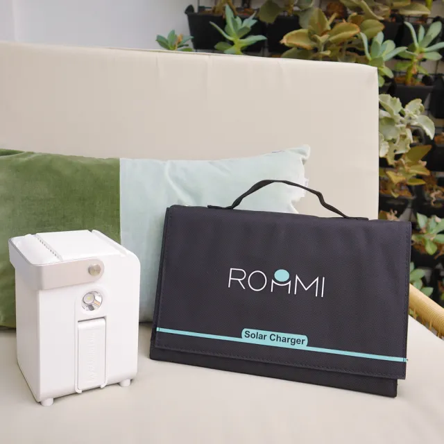 【Roommi】多功能行動電源供應器│小電寶+40W太陽能板(RM-P02+40W)