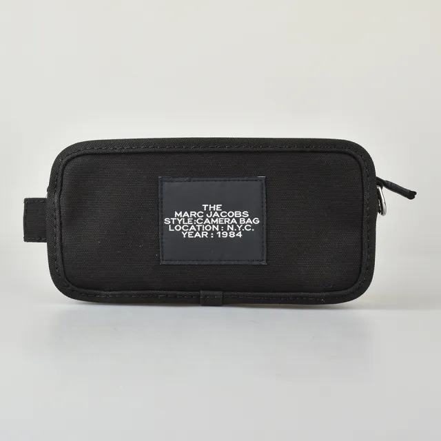 【MARC JACOBS】MARC JACOBS THE CAMERA BAG白字LOGO帆布拉鍊斜背相機包(黑)