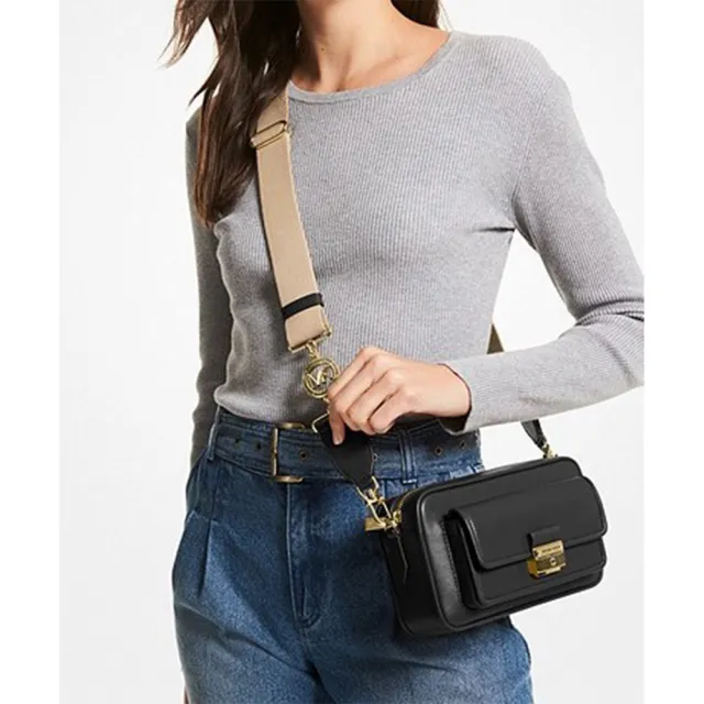 【Michael Kors】專櫃春夏新款防刮牛皮斜背/側背兩用方包(斜背包 側背包 側肩包 黑色)