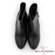 【CUMAR】金屬拉鍊裝飾粗跟短靴(黑色)