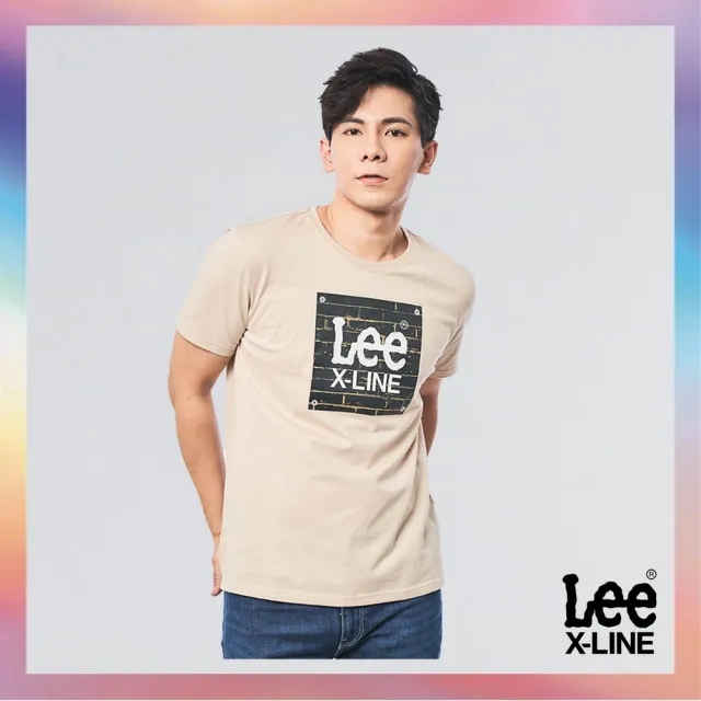 【Lee 官方旗艦】男裝 短袖T恤 / 系列磚牆LOGO 奶茶棕 標準版型 / X-LINE 系列(LL22001097W)