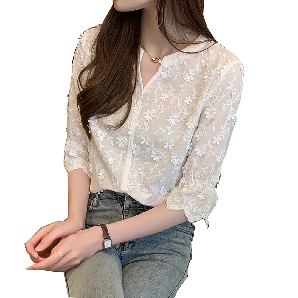 【CHACO】/現+預購/ 韓系甜美立體小花七分袖v領白色質棉衫上衣#6931(偏小版)