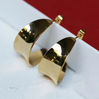 【時空間】時尚金屬質感弧型凹面造型18Kgp耳環(送禮 禮物)