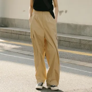 【Queenshop】女裝 側大口袋設計工裝腰鬆緊蘿蔔褲 兩色售 S/M 現+預 04101746