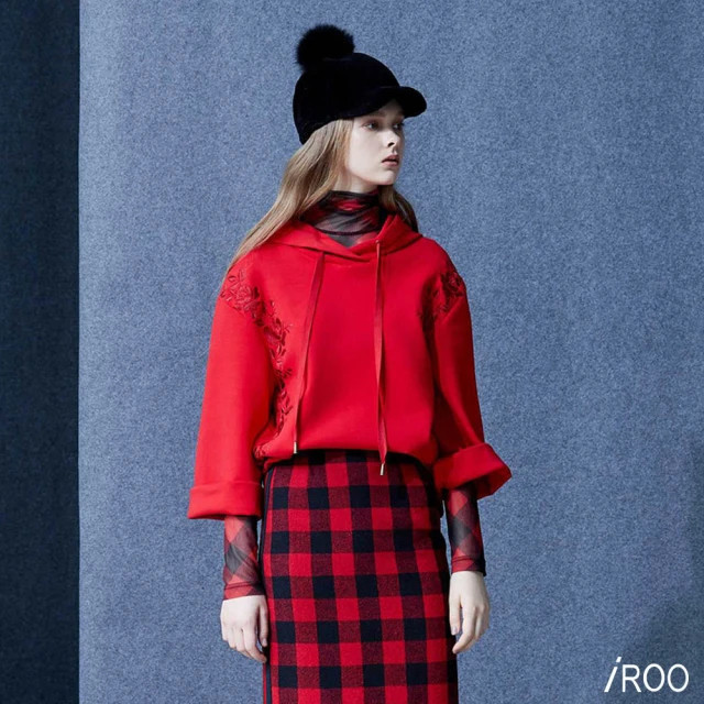 iROO 異材質流行設計長窄裙