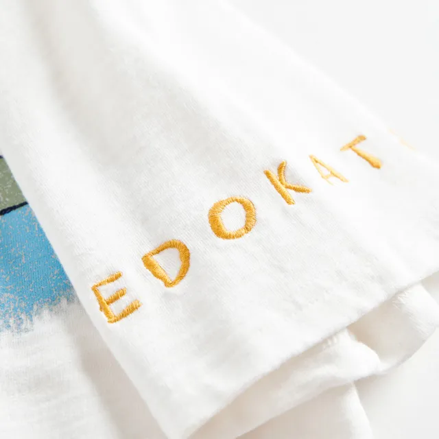 【EDWIN】江戶勝 男裝 富士山腳村莊印花短袖T恤(米白色)