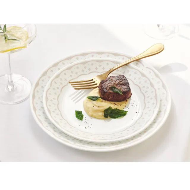 【CorelleBrands 康寧餐具】皇家饗宴6吋平盤(106)
