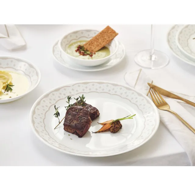 【CorelleBrands 康寧餐具】皇家饗宴6吋平盤(106)