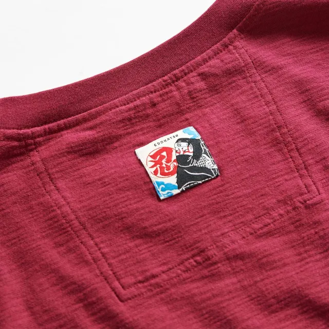 【EDWIN】江戶勝 男裝 忍者系列 注連繩LOGO字體印花長袖T恤(朱紅色)