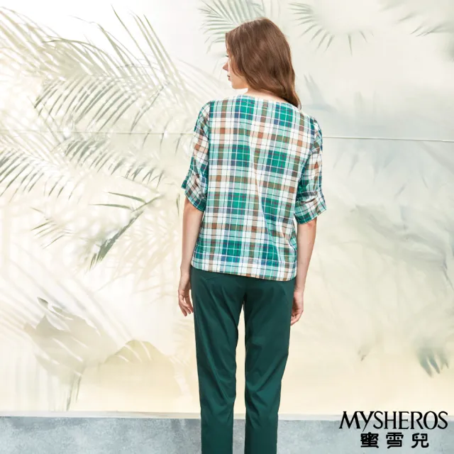 【MYSHEROS 蜜雪兒】純棉上衣 附飾品 圓領 格紋 顯瘦修身(綠)