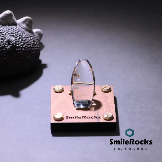 【SmileRocks 石麥】白水晶帶方解石   No.042890951(附SmilePad 6X6底板)