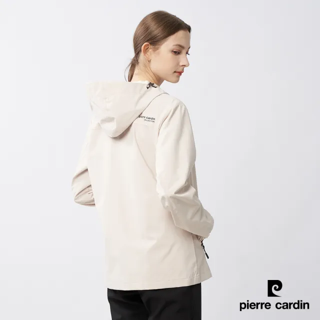 【pierre cardin 皮爾卡登】雙11 網路獨家 女款 防風防潑水透氣內網裡連帽外套-米色(8235661-81)