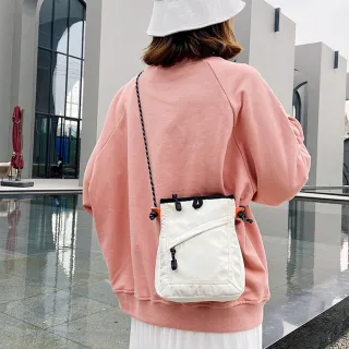 【Sayaka 紗彌佳】斜背包 日系多功能大口袋 背袋可拆式百搭側背包 男女兼用(可當男包 女包