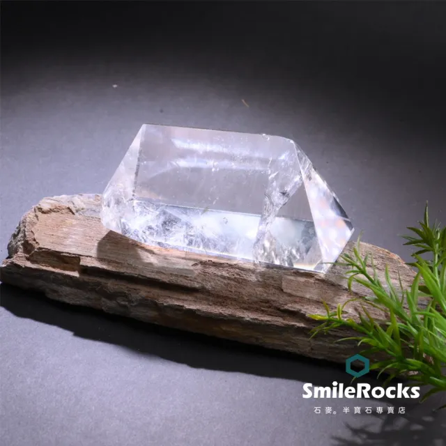 【SmileRocks 石麥】白水晶冰塊水晶 No.043400963(附木化石底板)