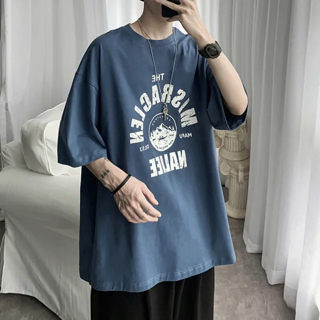【D.studio】韓版男款潮牌風時尚短袖t恤(短袖上衣 寬鬆上衣 男裝 衣服 短袖男 T529)