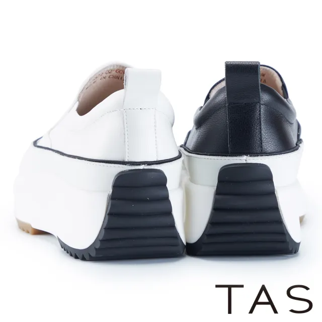 【TAS】愛心壓紋真皮厚底休閒鞋(黑色)