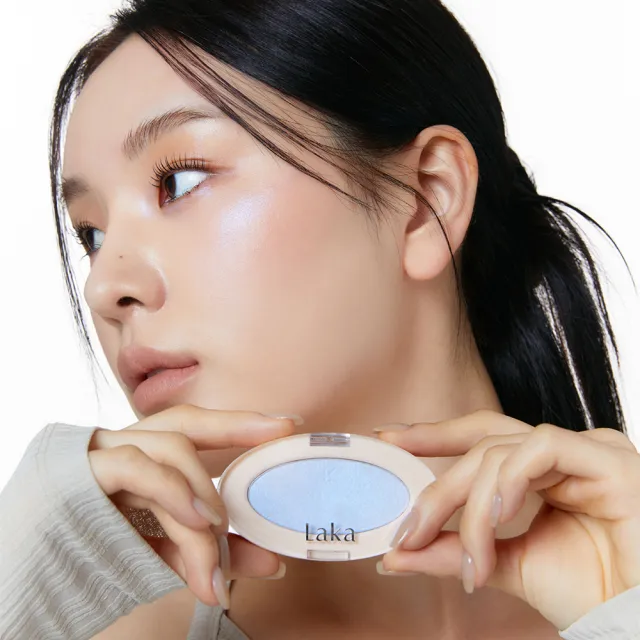 【Laka】夢幻光束打亮餅(妝感服貼 修飾肌膚紋理)