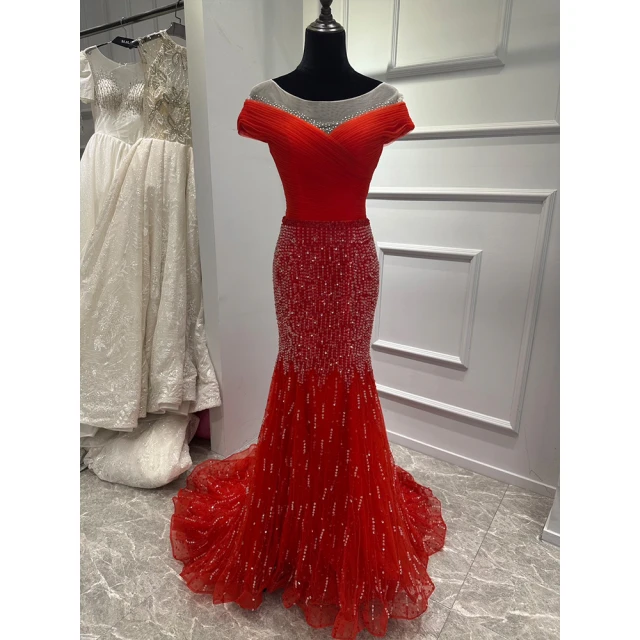 女神婚紗禮服 薄紗心型領閃耀鑽飾修身魚尾裙GDW-014紅色