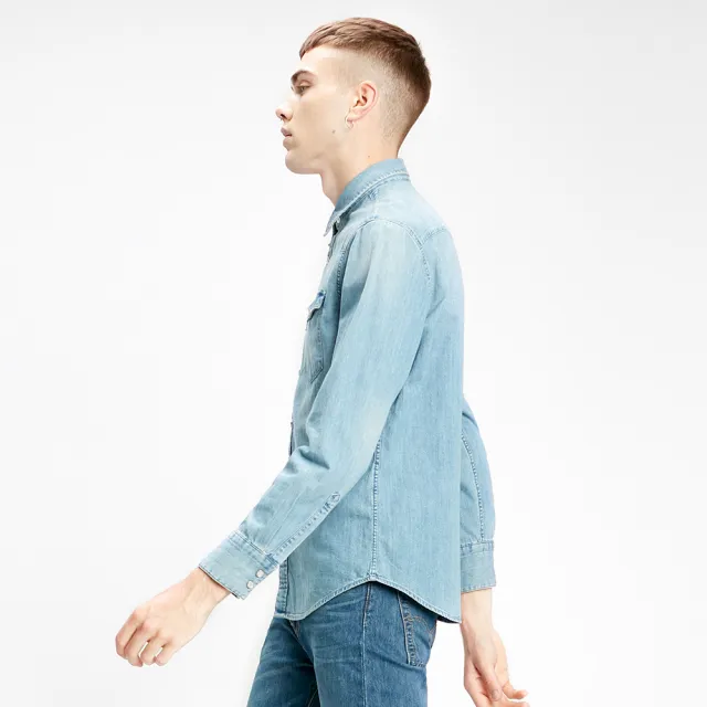 【LEVIS】男款 牛仔襯衫/Barstow 經典V型雙口袋/休閒版型/淺藍水洗 熱賣單品 85744-0001