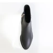 【KOKKO 集團】率性簡約飾扣牛皮尖頭短靴(黑色)