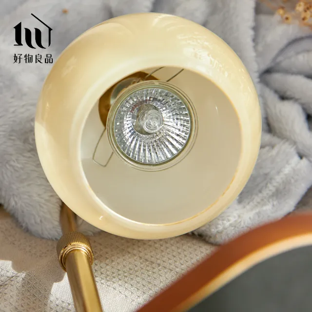 【好物良品】復古風可升降高度木質桌面融蠟小夜燈|附燈泡(室內芳香 桌上檯燈 香氛蠟燭 擴香)